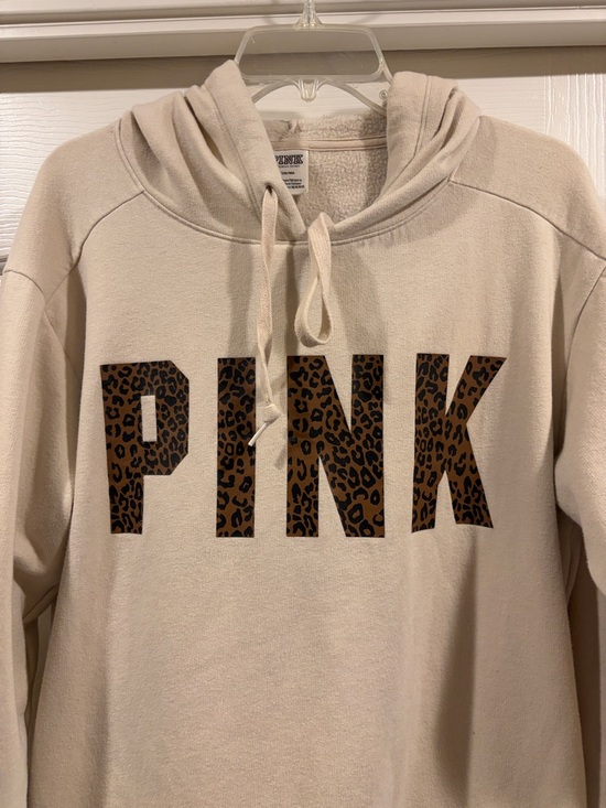 PINK Victoria's Secret Tops - PINK Victoria's Secret Cream Hoodie with Leopard Print Logo size M w/ pockets